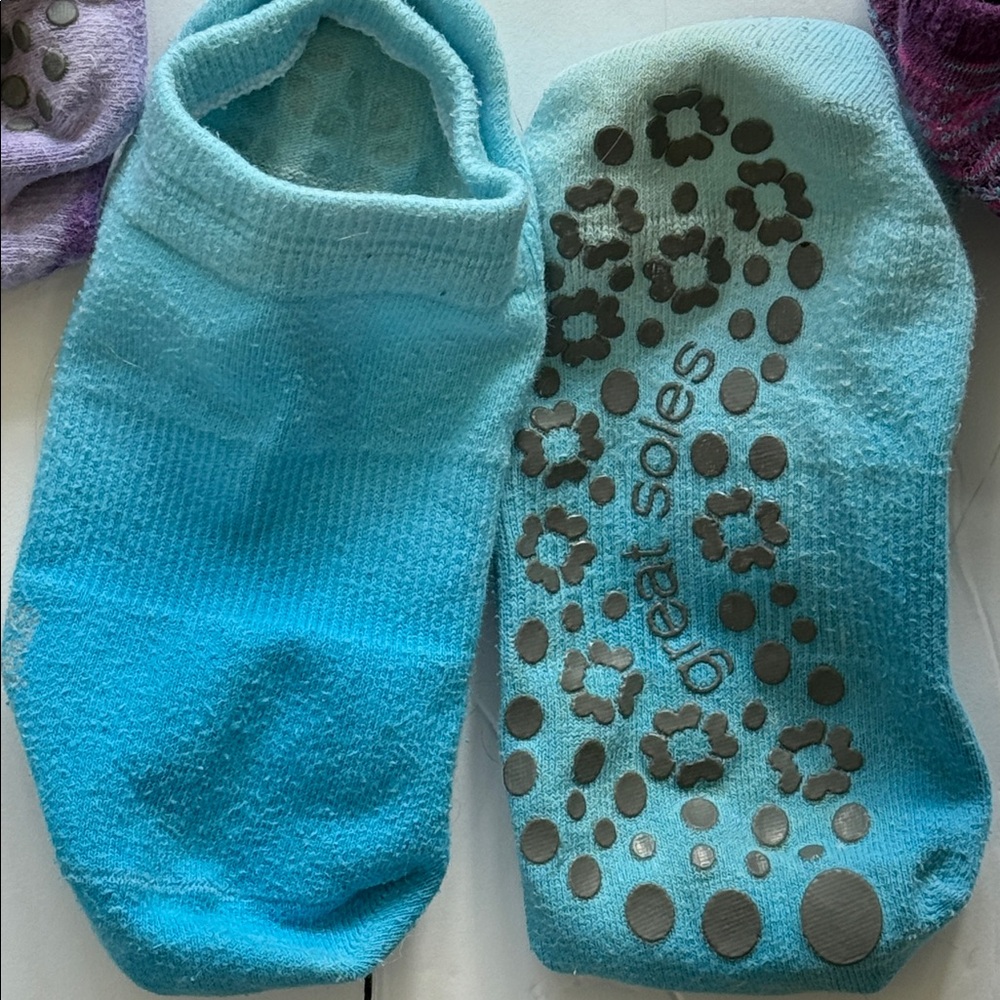 Great Soles Pilates Non-Slip Ankle Socks Multi-Colored Tie-Dyes-Set of 9 - Picture 6 of 9